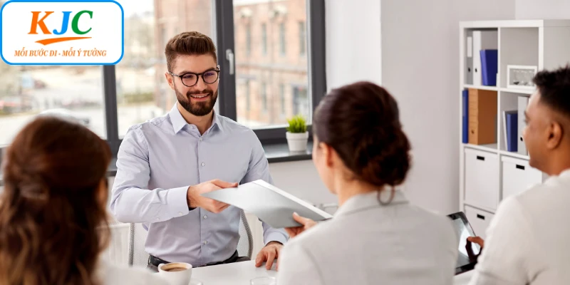 Có nhiều vị trí tuyển dụng KJC với lộ trình rõ ràng 